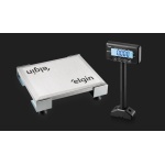 Balança digital Elgin com visor LED e plataforma robusta.