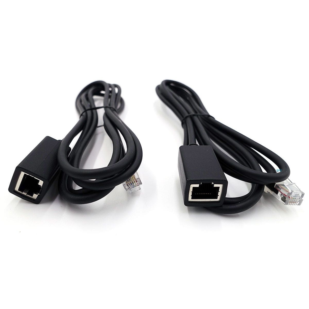 Cabo de extensão Ethernet, preto, para conexão de rede.