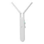 Roteador Ubiquiti com antenas externas para melhor sinal Wi-Fi.